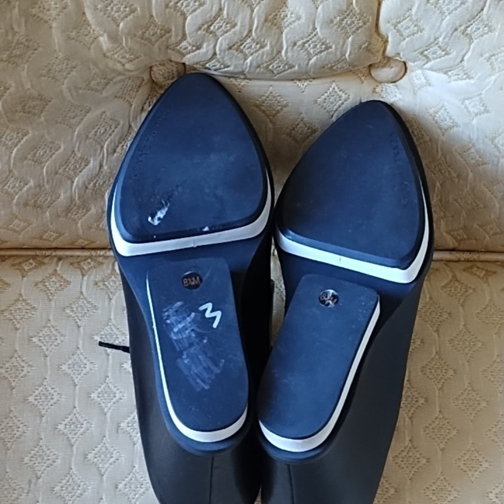 Kenneth Cole  black and white leather wedge size 8.5 - Picture 7 of 9